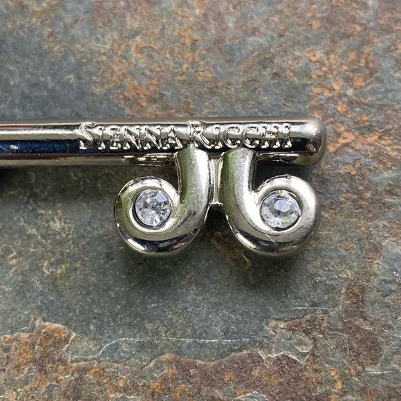 Sienna Ricchi large bag clip keychain skeleton style key with rhinestone 6.5” - Picture 4 of 8